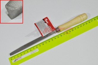 НАПИЛЬНИК трехгранный 150 мм (деревянная ручка) "КУРС" (42501 КРУС)