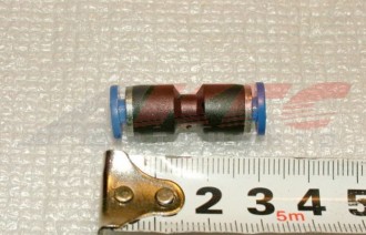 Фитинг (быстросъем) на трубки Прямой (пласт. 4 мм.) (п-4)